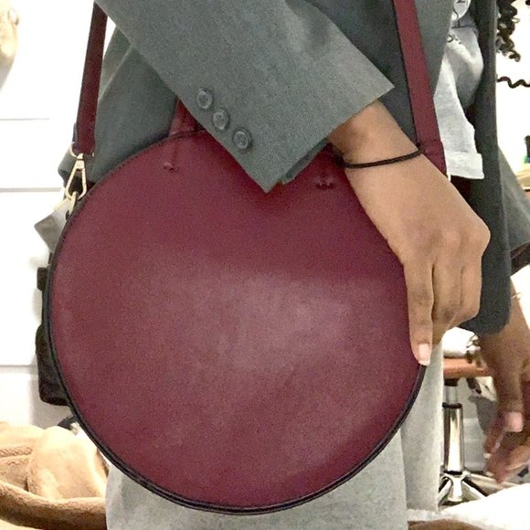 Cute Circle Burgundy Bag - Picture 4 of 4